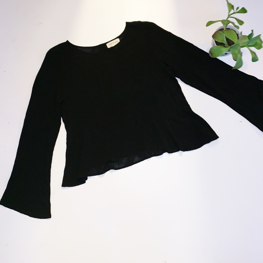 Anthropologie Cloth & Stone Black Button Back Bell